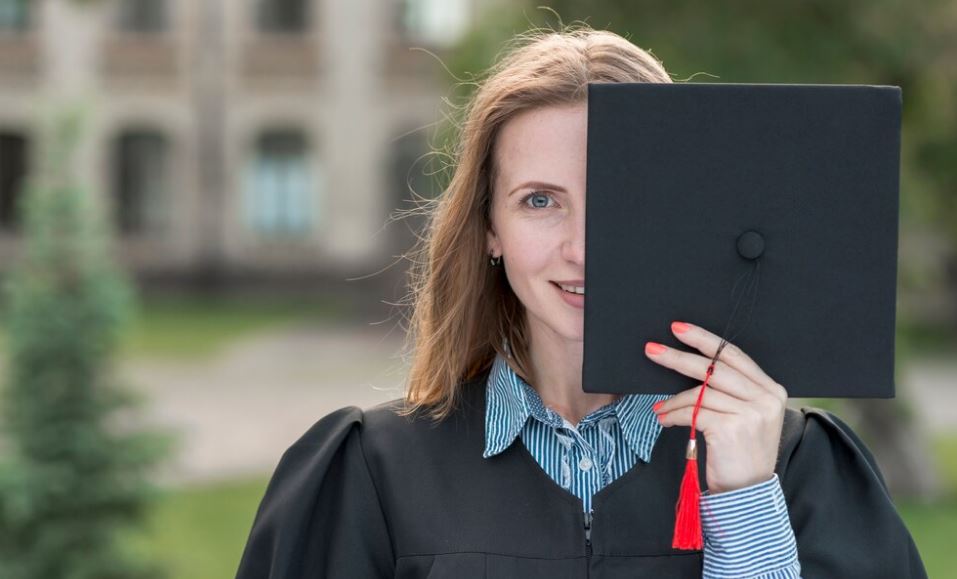How to get FACS degree