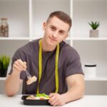 does skipping meals help lose weight